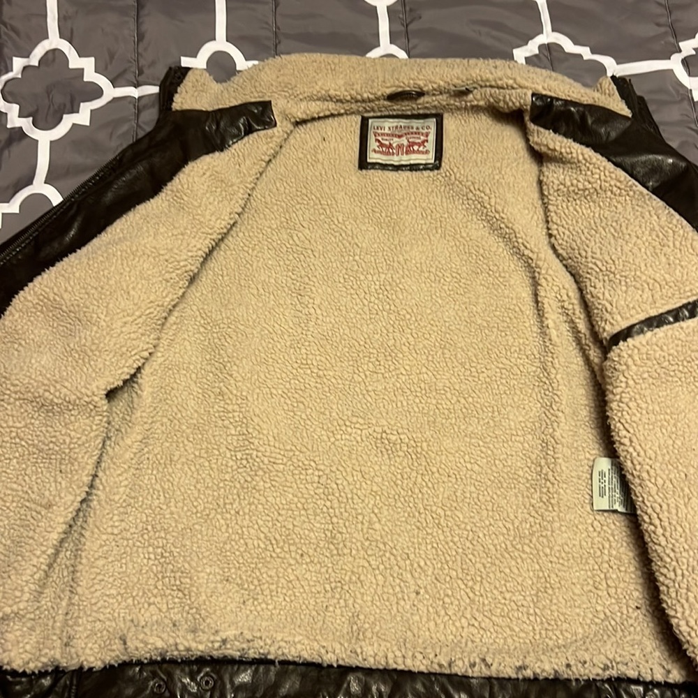 Levi Strauss Faux Leather Bomber Jacket - Picture 2 of 6